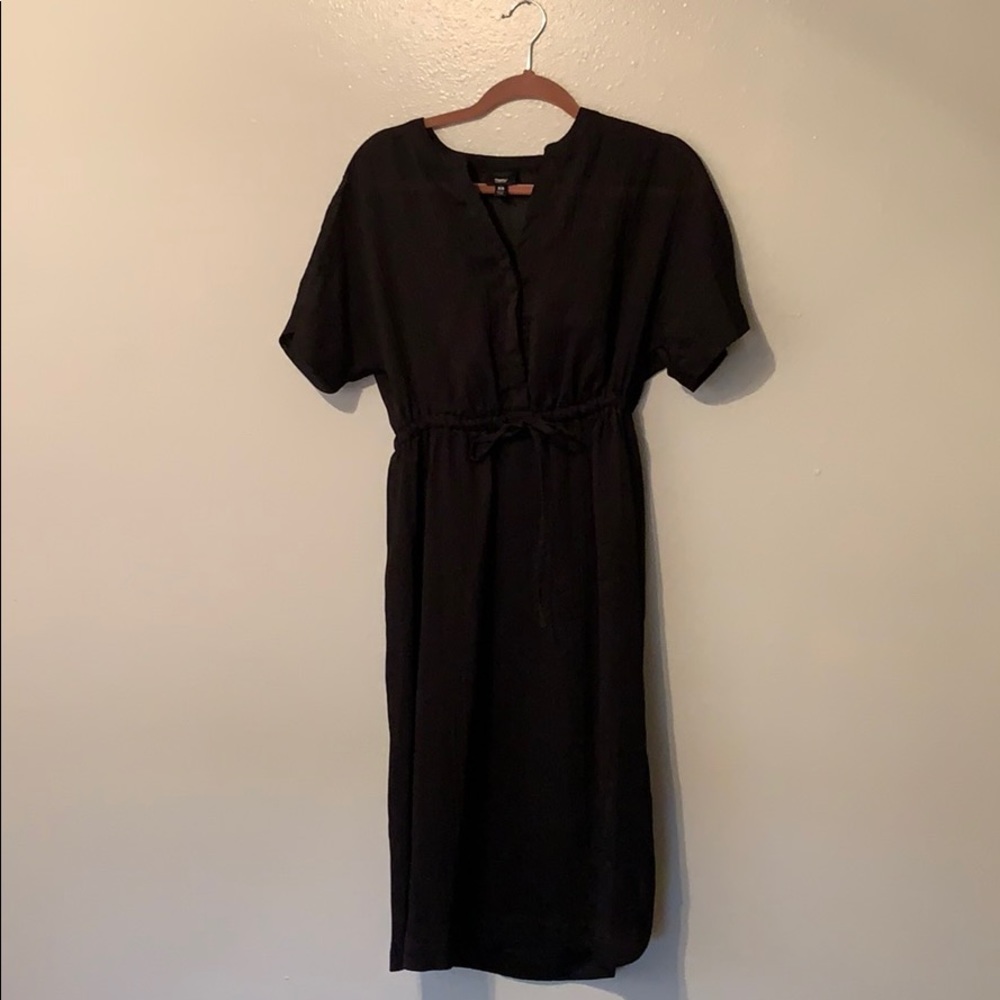Black tie waist midi dress